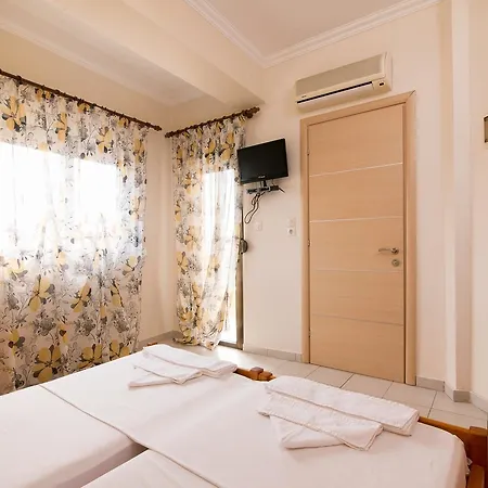 Oasis 酒店 利迈纳里亚